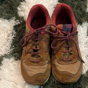 New Balance brown and pink Sneakers